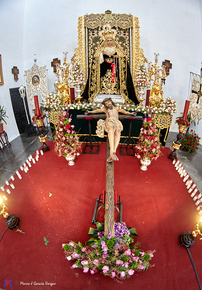 Mario G Vargas 2021 Cristo de la Vera Cruz y altar de la Virgen de los Dolores